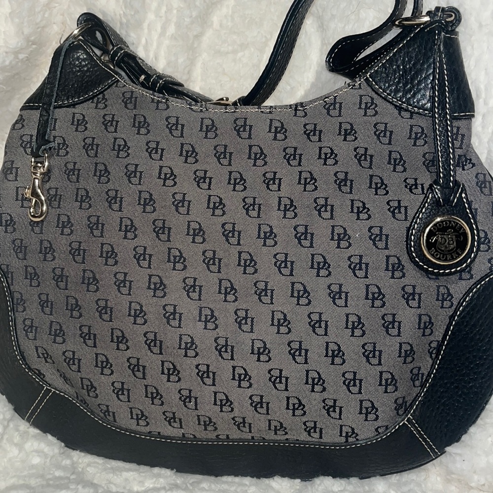 Vintage signature, Dooney and Bourke, gray and black hobo bag